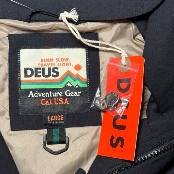 Deus Ex Machina Rambler Anorak Jacket Black Mens Large NWT Water Repellant - Picture 7 of 12